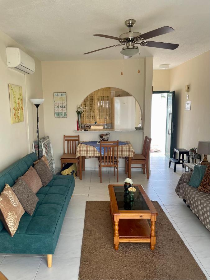 Ikaria Village Apt 201 Paphos Eksteriør billede